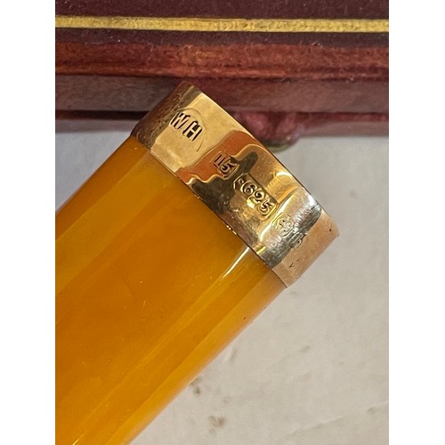 382A - 15ct  Gold Hallmarked Rim Amber Colour Cheroot In Case.