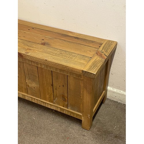 22 - Rustic Pine Blanket Box. 110 x 35 x 46 cms