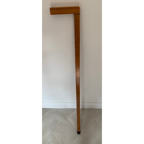 128 - Similar To Previous Lot
Folk Art Walking Stick Made From Old School Measures
94 cms