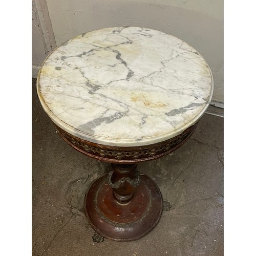 59 - Antique Circular Marble Top Pedestal Table With Bronze Decoration And Lion Paw Feet.  A/F 44 X 65 cm... 