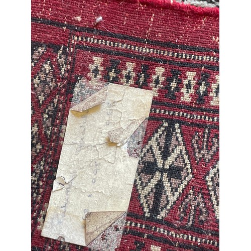 619 - Hand Knotted Ground Rug.106 x 69 cms