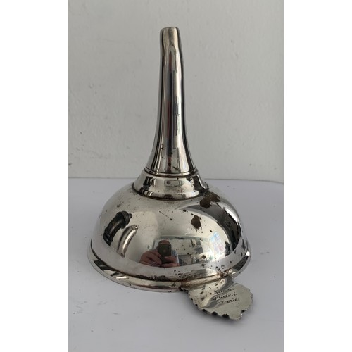 121 - Vintage Silver Plated Wine Funnel
12 cms h