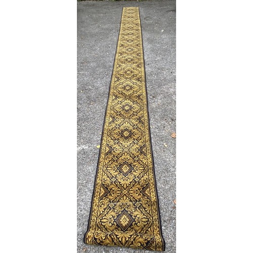 83 - Extra Large Decorative Ground Runner 830cm x 81cm