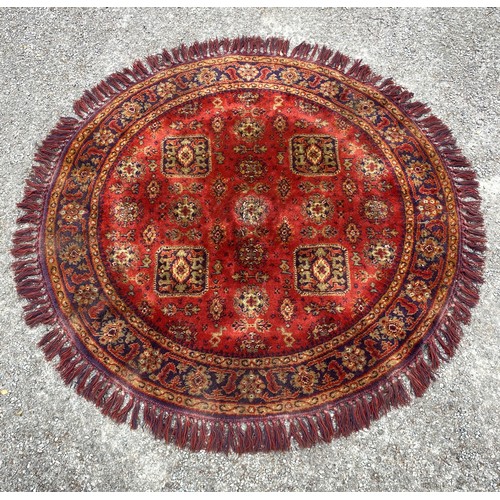 88 - Decorative Circular Ground Rug 153cm Diameter