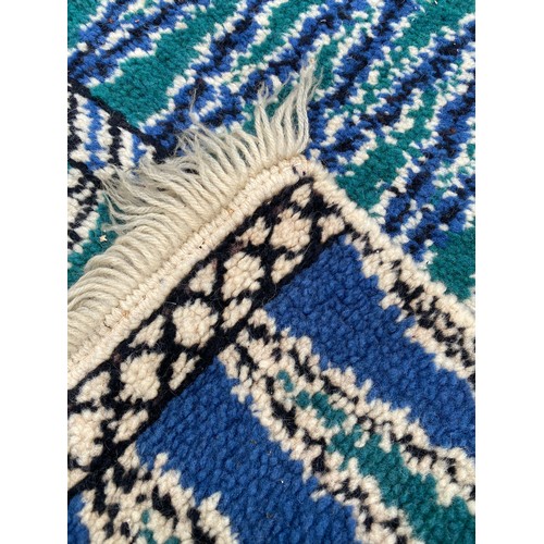 89 - Small Decorative Wool Ground Rug / Runner 120cm x 53cm