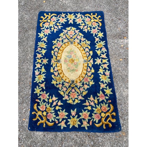 93 - Decorative Ground Rug 148cm x 88cm