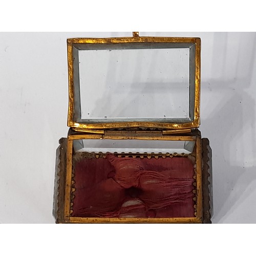 179 - Victorian Glass Trinket Box, 7cm high