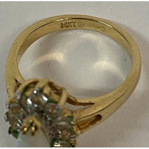 335 - Yellow Gold Ring With Emerald and Opal And 14K. Size UK H