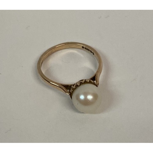 336 - Vintage Hallmarked 9ct Yellow Gold and Pearl Ring. Size UK N