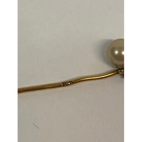 341 - Vintage Hallmarked 9ct Gold Tie Pin and Stud in Jewellery Box