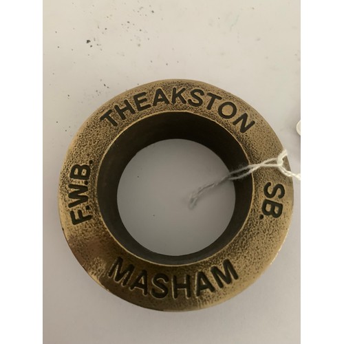 148 - Antique Brass Beer Barrel Keg Bung Collar From THEAKSTONS Brewery, Marsham
7.5 cms diameter