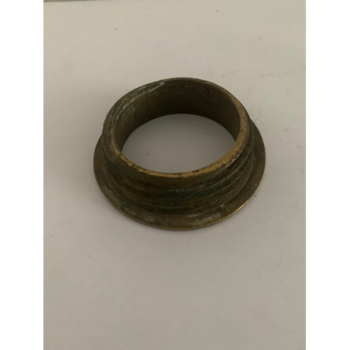 148A - Similar To Previous Lot
Antique Brass Beer Barrel Bung Collar From WORTHINGTON & Co, Burton
7.5 cms ... 