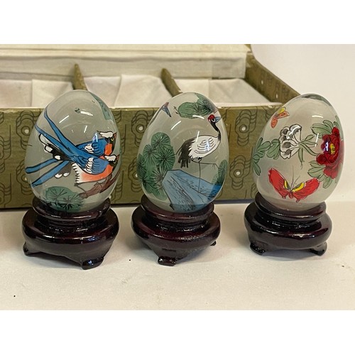 270 - Collection Of 5 Hand Painted Oriental Eggs On Stands In Original Case