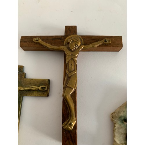 135 - Antique Bronze Crucifix Together With Another Similar And A Religious Coin On Silk Depicting Thé Mad... 