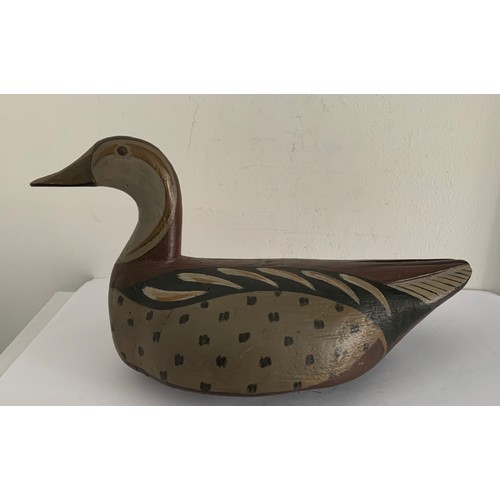 299 - Similar To Previous Lot
Fine Quality Vintage Hand Painted Carved Wooden Decoy Duck
30 x 16 cms h