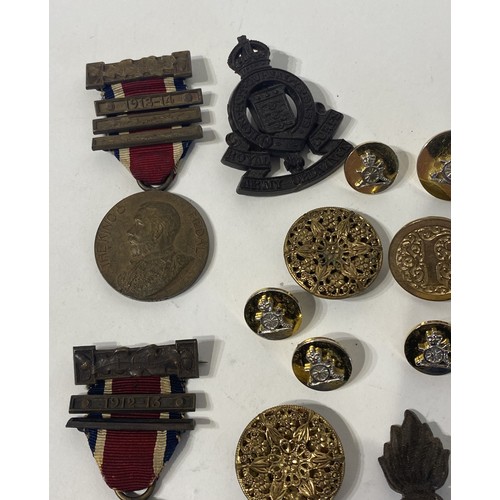 227 - Collection of Buttons, Medals and Badges to Include Girl Guides, Military Items, Royal Artillery, Lo... 