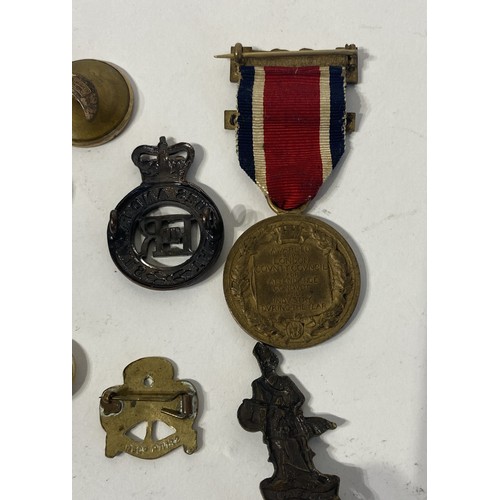 227 - Collection of Buttons, Medals and Badges to Include Girl Guides, Military Items, Royal Artillery, Lo... 