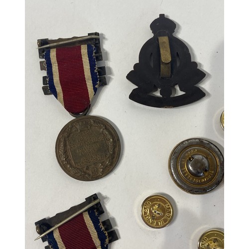 227 - Collection of Buttons, Medals and Badges to Include Girl Guides, Military Items, Royal Artillery, Lo... 