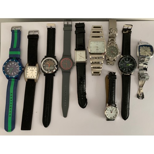 297 - Similar To Previous Lot
Collection Of 10 Vintage Watches