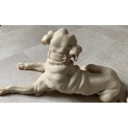 290 - Pair Of Large Composite Models Of Large Dogs
Both 31 cms l