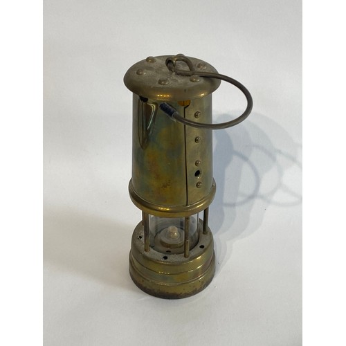 239 - Vintage Brass British Hockley Lamp and Limelight Company  Miners Lantern. 22cm Height