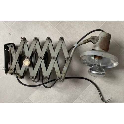 293 - Vintage Mid Century Scissor Concertina Lamp