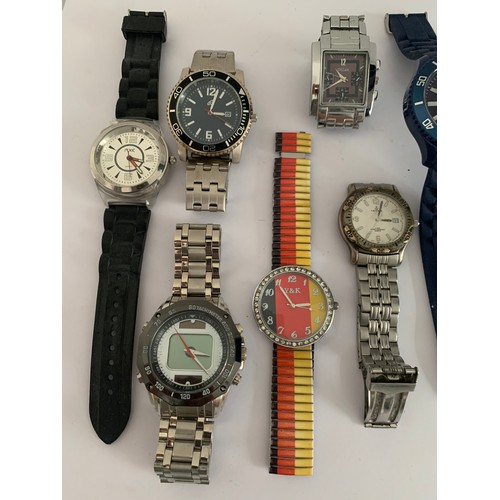 295 - Collection Of 10 Vintage Watches