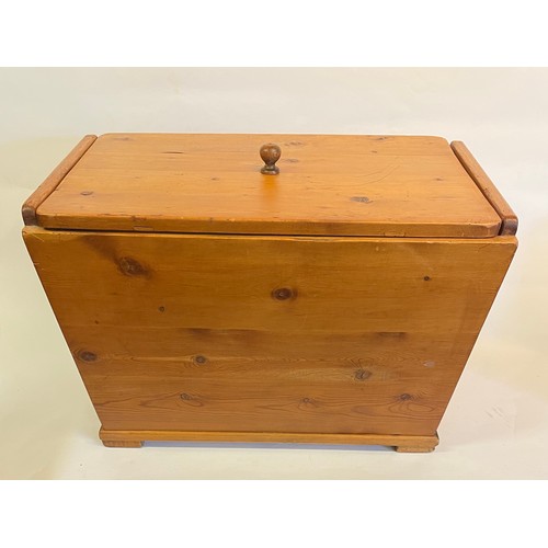 50 - Continental Pine War Time Dated Antwerp 1941  Lidded Box.  65 x 38 x 48 cms