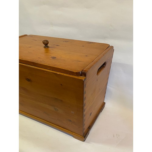 50 - Continental Pine War Time Dated Antwerp 1941  Lidded Box.  65 x 38 x 48 cms