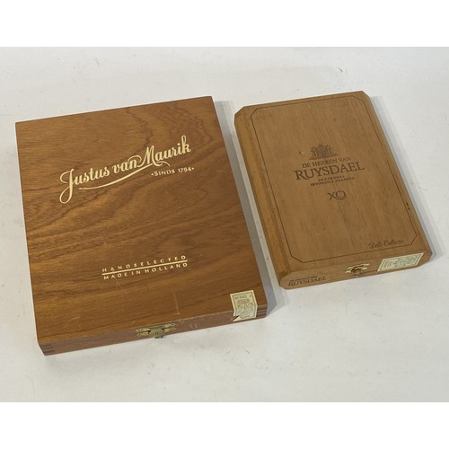 533 - Two Wooden Fastening Collectable Boxes Containing a Collection of Dutch Cigars to Include Justus van... 