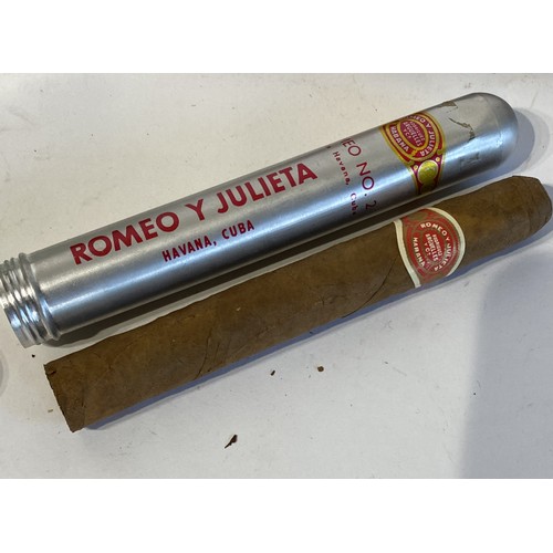 538 - Collection of Vintage Cigars in Cases to Include Romeo Y Julieta and Cohiba Havana Cuban Cigars, Dut... 