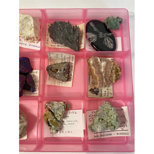 19 - Tray Of Minerals To Include Malachite , Goetite , Lapis Lazuli , Peacock Ore Etc Etc 34cm x 21.5cm