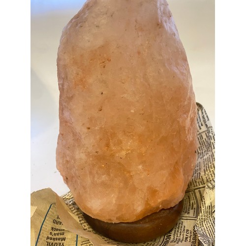 404 - Himalayan Pink Salt Example on Wooden Mount. 26cm Height. 61a