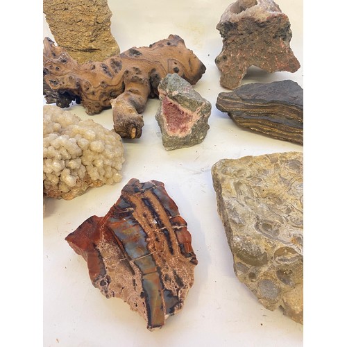 413 - Box of Interesting Rocks, Minerals and Formations to Include Tourmaline, Tiger Iron Etc.