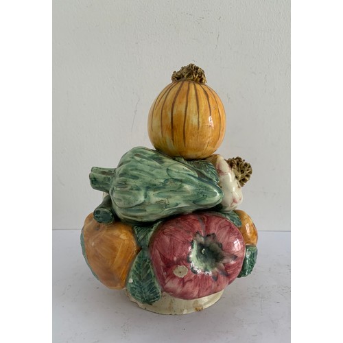 100 - Vintage Italian Majolica Faience Fruit Centrepiece af
16 cms diameter x 21 cms h