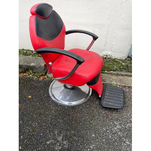 216 - Red and black Barbers / Salon  Chair with adjustable headrest