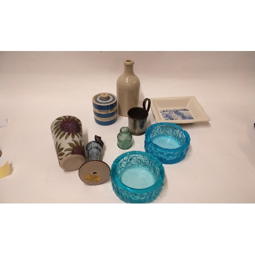 278 - 9 x collectable glass and pottery items