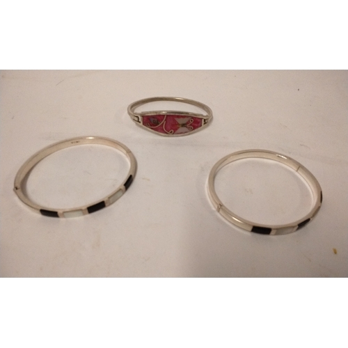 766 - 3 x silver bangles