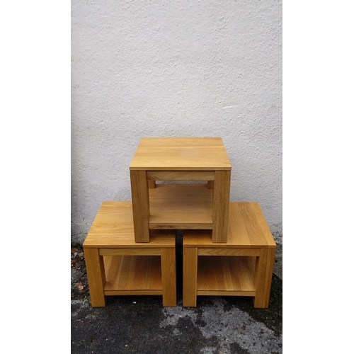 793 - 3 x matching Oak side tables, 50cm x 50cm x 45cm