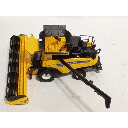 879 - New Ex Display Britain's die-cast combine harvester New Holland CR9.90 REVELATION 35cm x 15cm