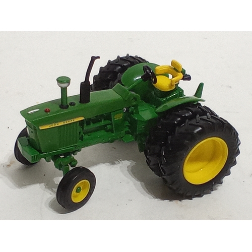 881 - New Ex Display Die-cast Britain's John Deere Tractor 13cm x 8cm