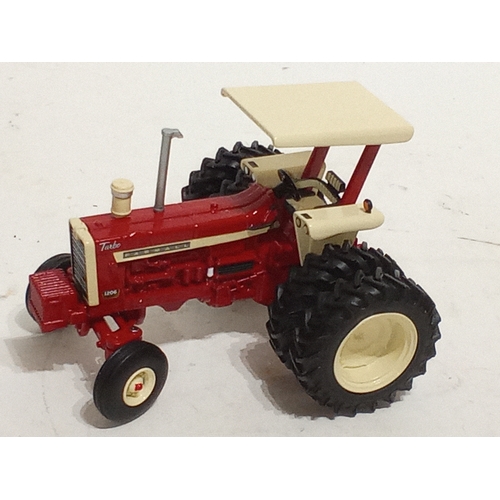 882 - New Ex Display Diecast Farm all 1206 Tractor 13cm x 10cm