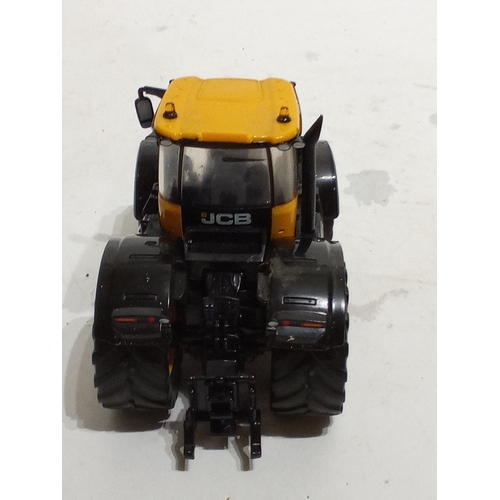 889 - New Ex Display Britain's Diecast JCB FASTRAC 19CM X 11CM