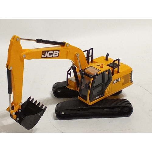 897 - New Ex Display Britain's diecast JCB 220XLC TRACKED EXCAVATOR 30CM 10CM