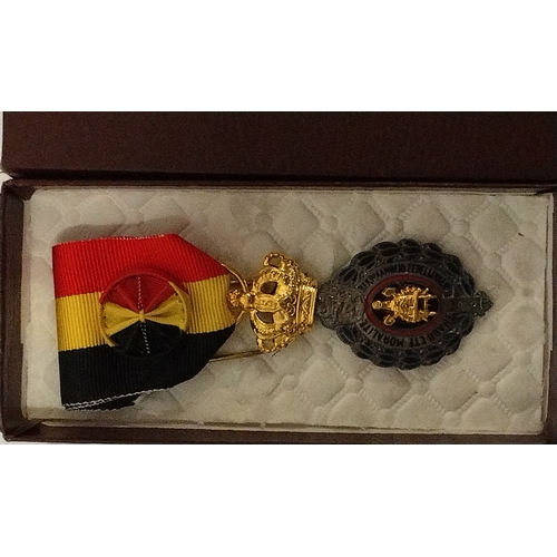 1204 - Belgian medal. The Belgian Labour medal with box