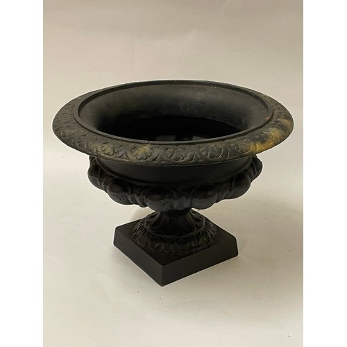 316 - Cast iron urn/planter, 23cm high x 32cm wide