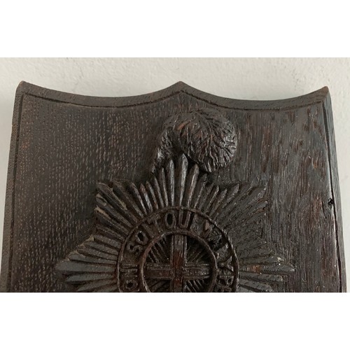 616A - Antique Carved Oak Regimental Shield Plaque From Thé Royal Sussex Régiment
15 x 18 cms h