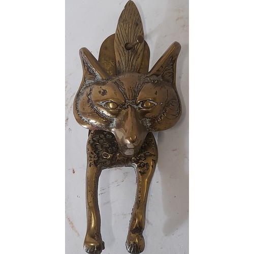 667 - Vintage Brass Door Knocker in the form of a Fox, 25cm long