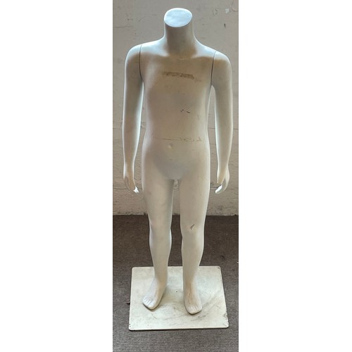 20 - Shop Display Mannequin. 96 cms