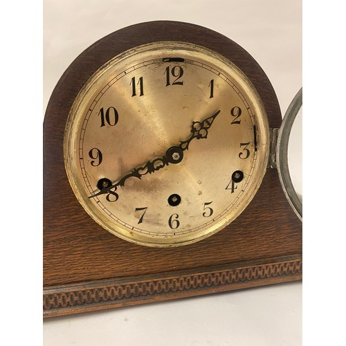 291 - Vintage Chiming Mantle Clock. 42cm x 23cm x 18cm